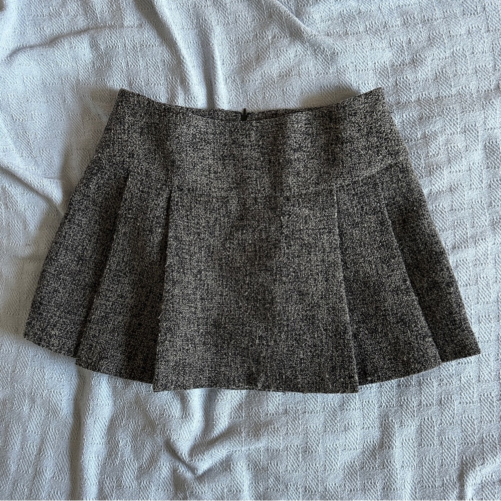 Kenzie tweed style pleated mini skirt size 8 medium